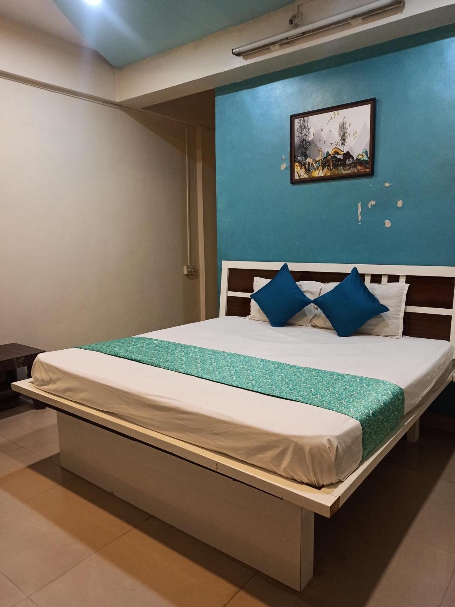 Malwade Motel Pune Eksteriør bilde